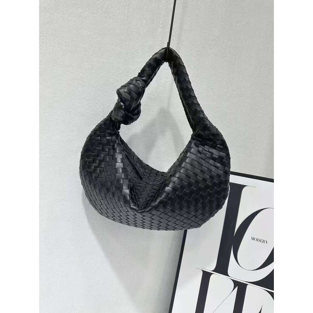 DHcollections B Brand 2025 New Woven Capacity Versatile Commuter Underarm Shoulder Bag Light Luxury Handbag Large Size