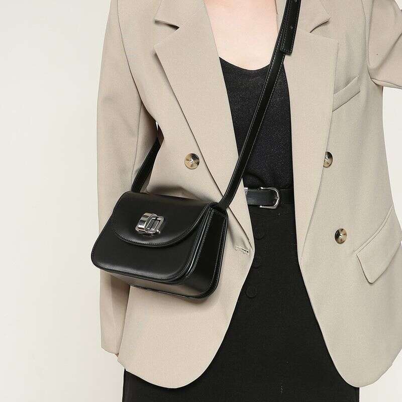 Versatile High-Quality Leather Crossbody Shoulder Bag for Everyday Use