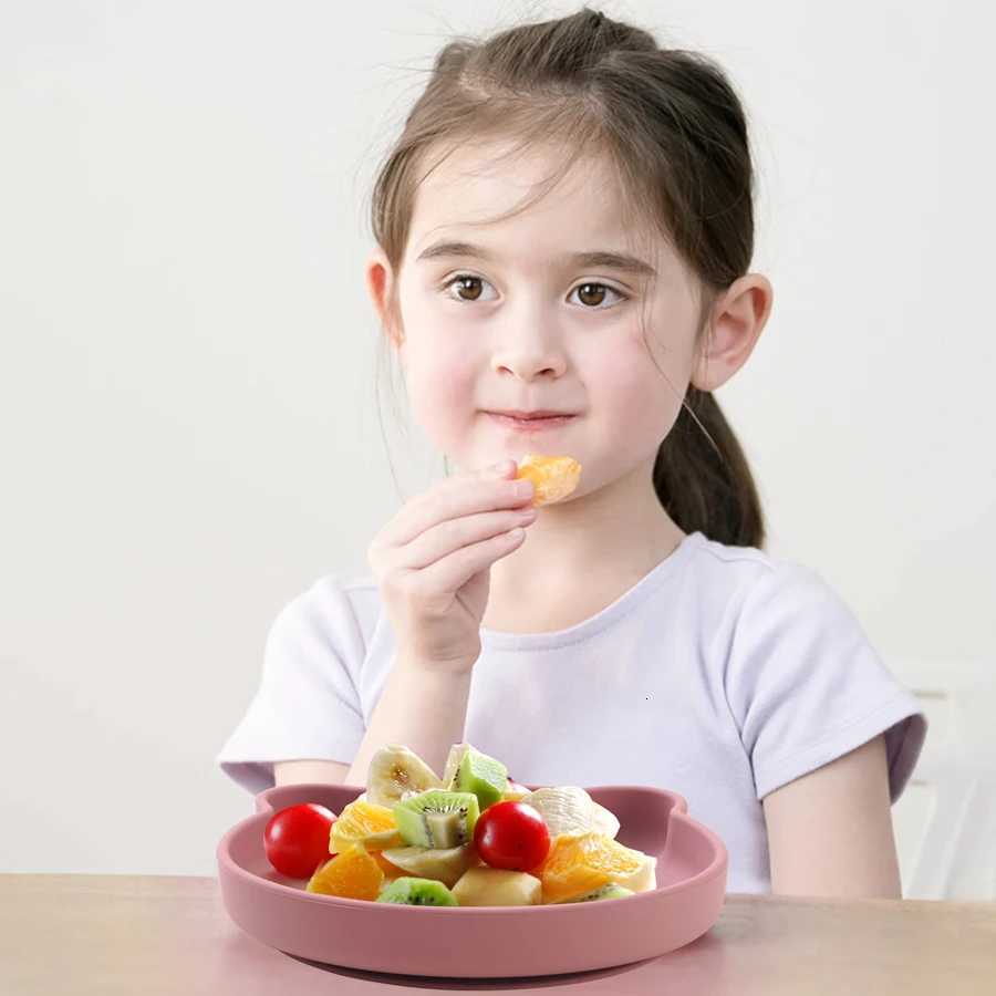 Baby Weaning Dishes Baby Silicone Sucker Plate Cartoon Bear Bowl Dining Appliance Feeding Solid Food Childrens Tableware X250806