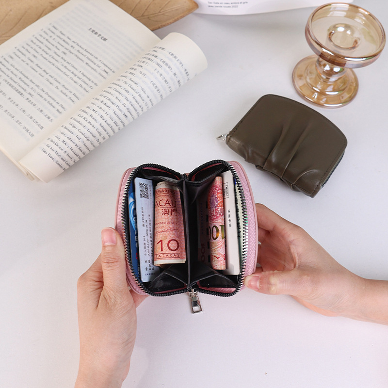 Korean Version INS New Style Wrinkled Wallet for Women Simple Cute Compact Internet Celebrity Solid Color Versatile Coin Purse WALLE
