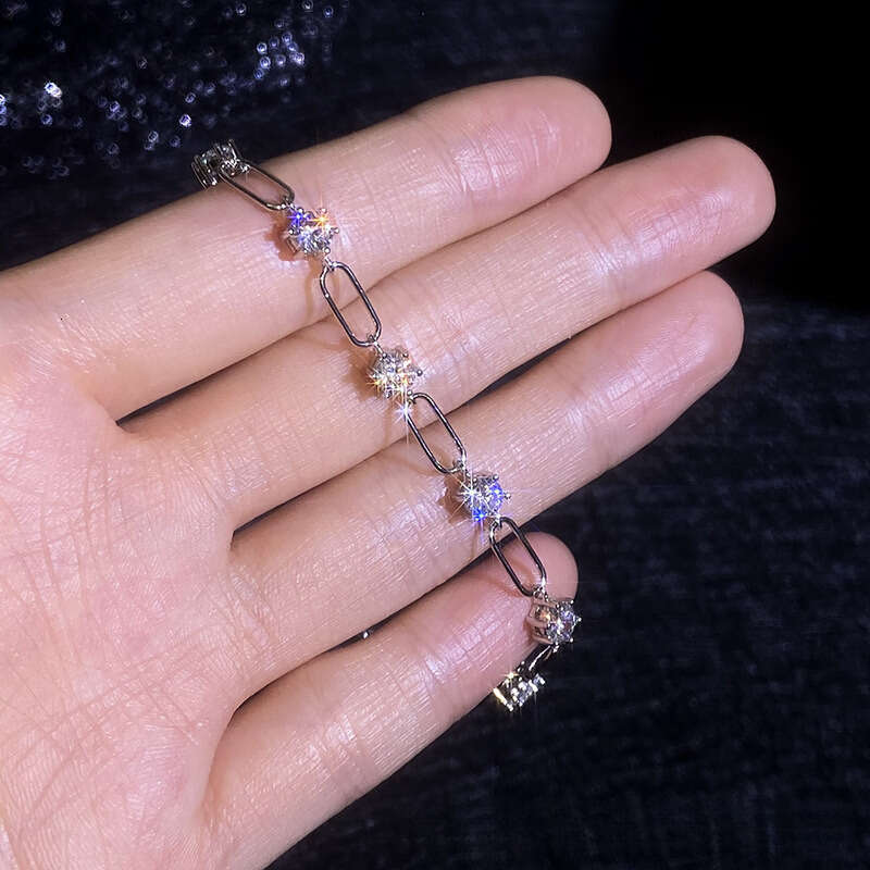 Iced Out VVS 3 ct Moissanite Bracelet Japanese and Korean Light Versatile Hand Accessories for Women