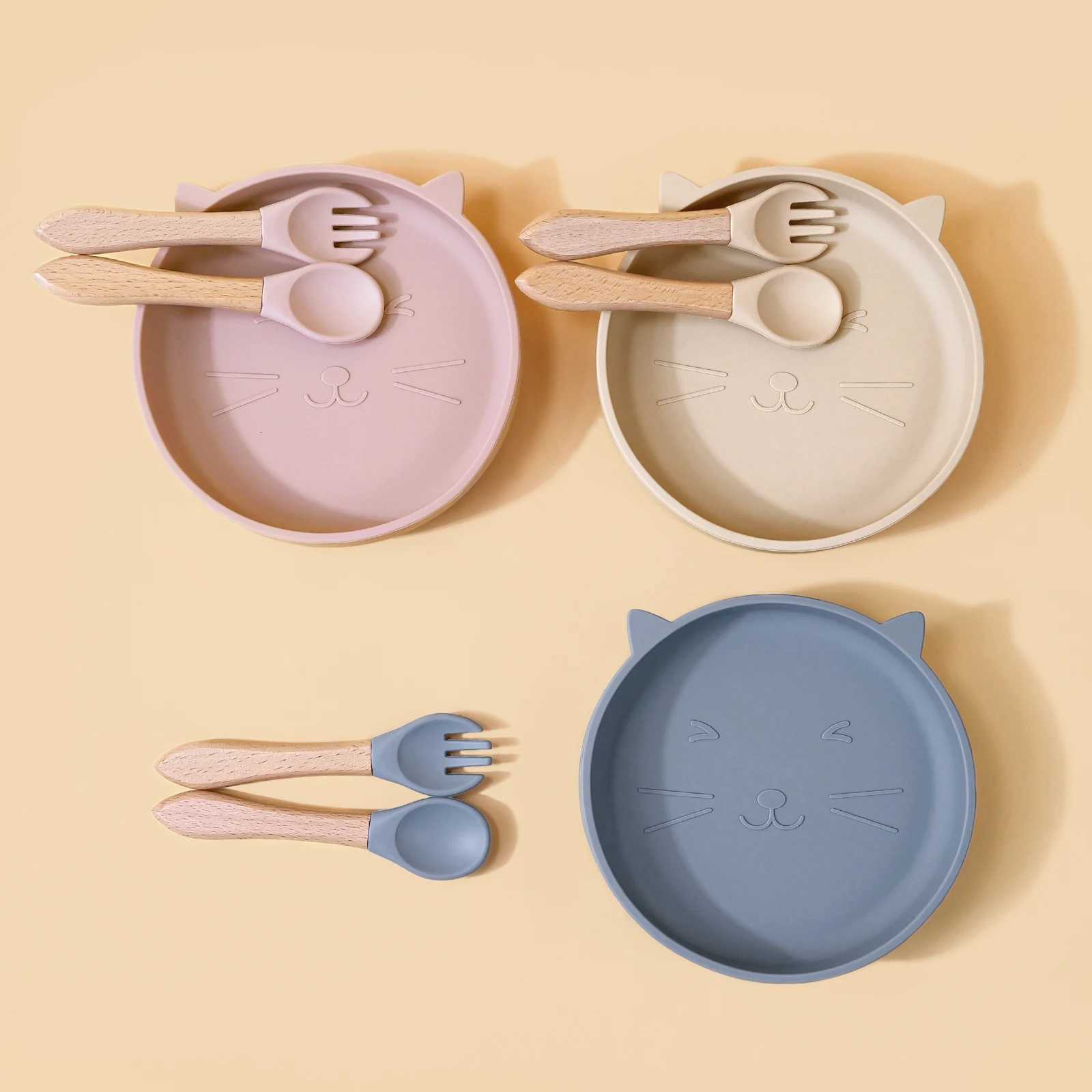 3PCS Silicone Children Tableware Baby Feeding Set Silicone Dinner Plate with Wooden Handle Spoon Fork BPA Free Baby Training Tableware X2508061