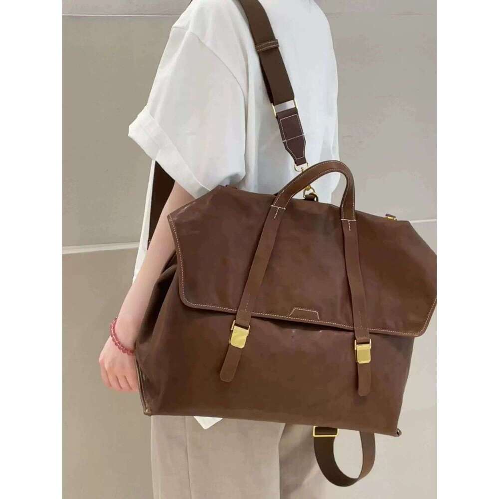 Designer Bag Tote Shoulder Bag High End Handheld Briefcase New College Style Commuter Backpack Fashion Single Crossbody Large