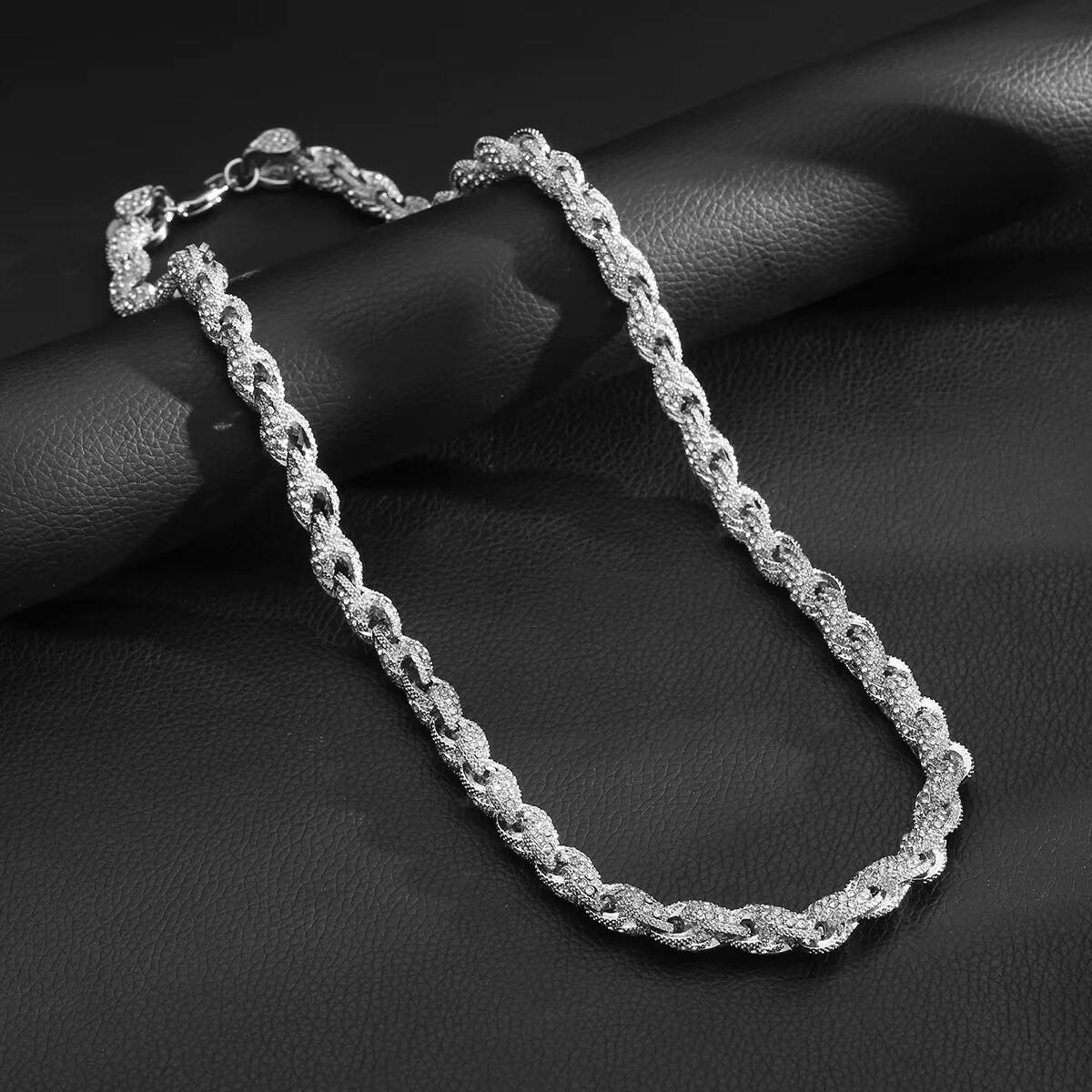 Mens Hip Hop Alloy Diamond 10mm Gold Silver Twist Necklace New Fashion Chains with Multiple Specifications