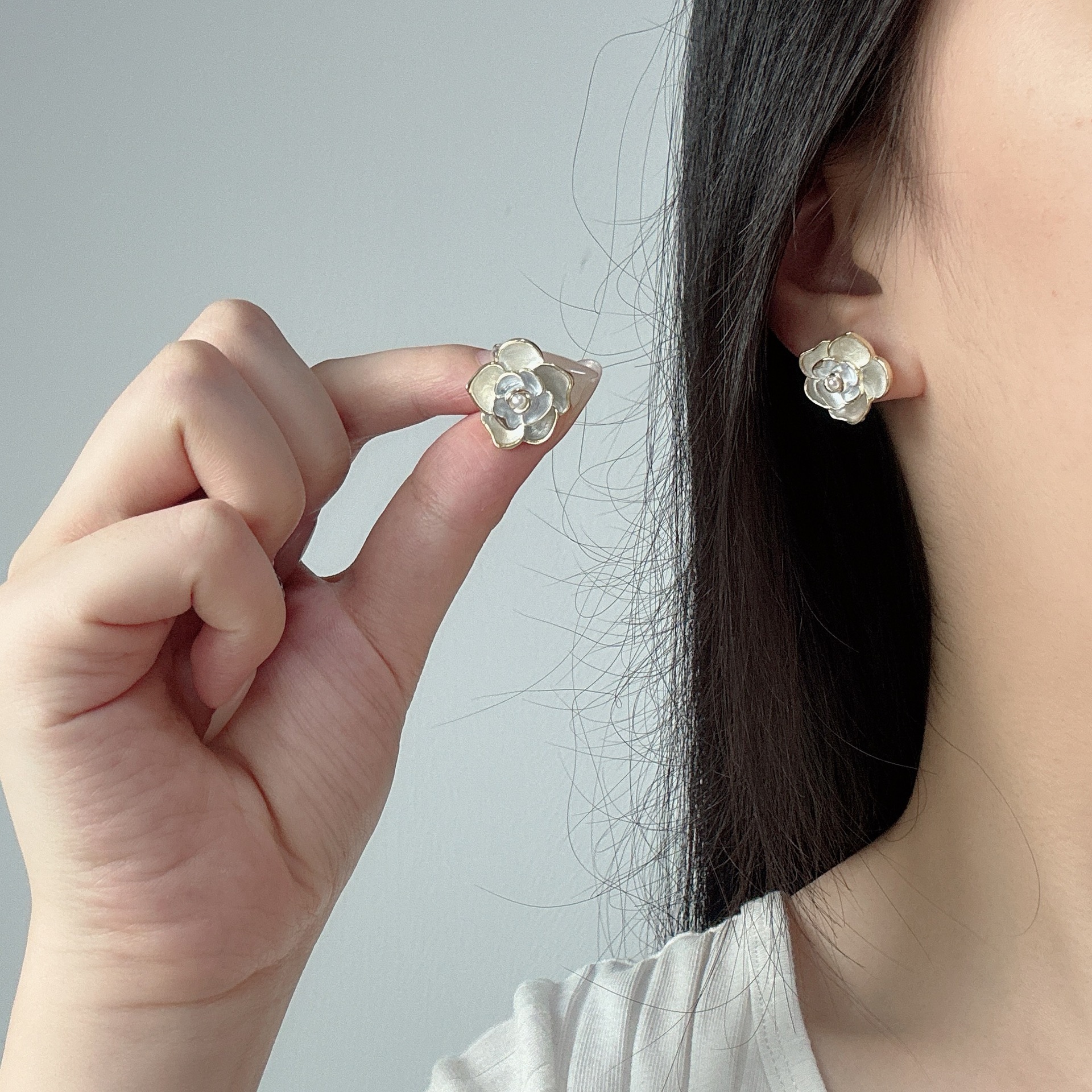 Free Shipping Designer Luxury Jewelry French Style Gentle Fairy Oil Drop Camellia Water Drop Pearl Earrings Elegant Socialite Style Trendy Ear Accesso