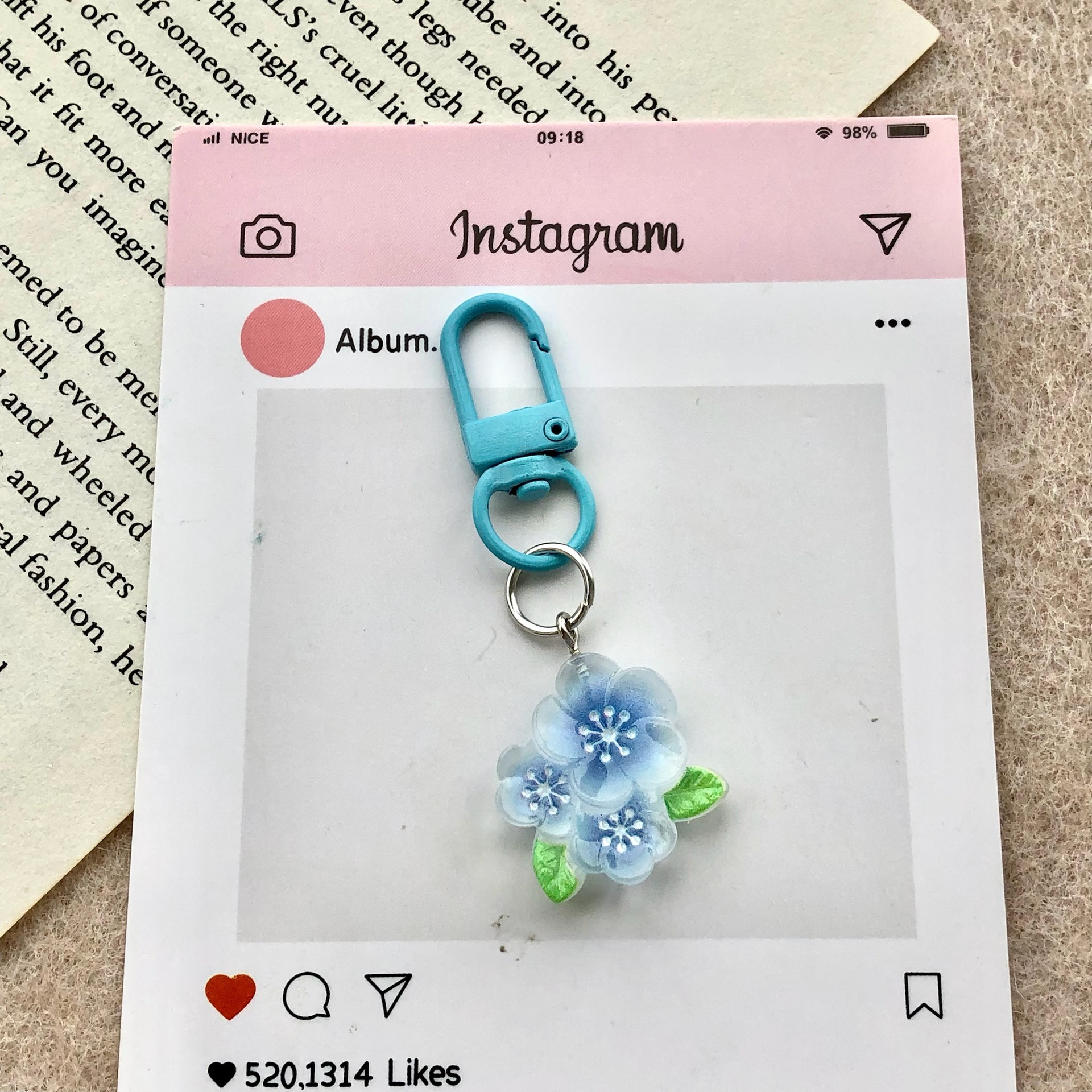 Colorful luminous three peach blossom keychain cute best friend student gift stall promotion gift pendant bag accessories