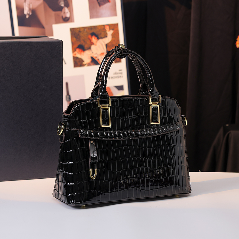MKF designer bag free shipping Light luxury High quality casual fashion lady bag classic Serpentine versatile high-capacity shoulder handbag for woman