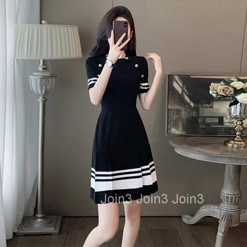 Summer Ice Silk Knitted Dress Womens Elegant Goddess Style Slimming Design Mini Dress round Neck Short Sleeve Empire Waist
