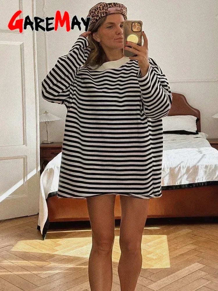 Womens Striped T-shirt 95% Cotton Oversized Black and White Casual Basic Long Sleeve Top Vintage Casual T-shirts for Women 250804