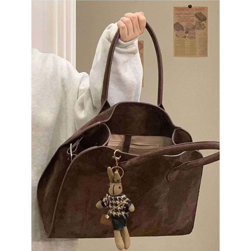 Designer Bag Tote Shoulder Bag Large Capacity Suede Tote New Single Underarm Casual Gym Artistic Commuter