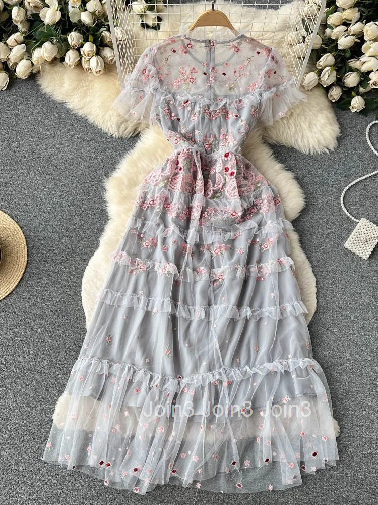Runway Summer Flower Embroidery Cake Dress Women Tulle Mesh Short Sleeve Cascading Ruffles Maxi Long Party Vestidos Gorgeous