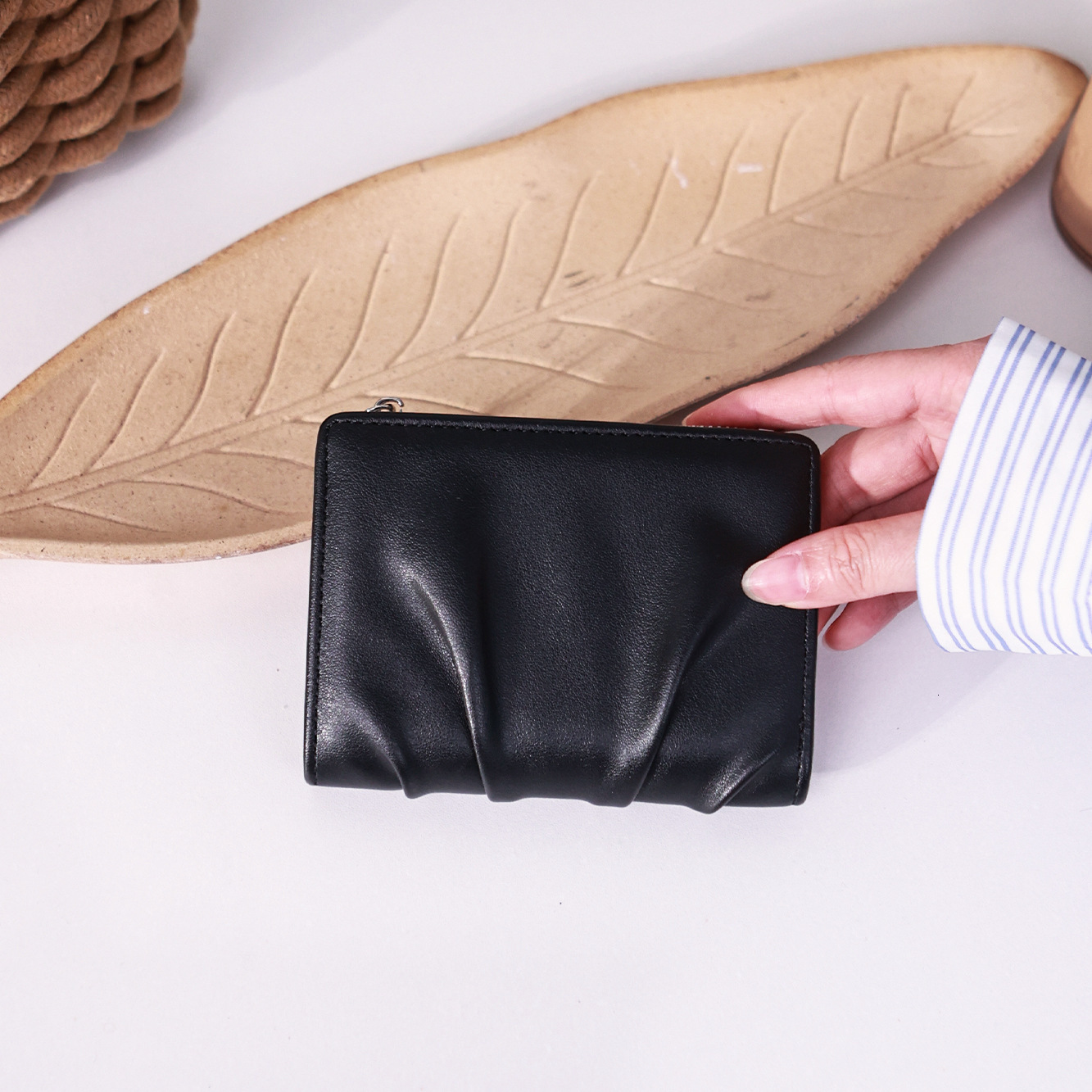 New Wallet Short Korean Style Pleated Design Women's Solid Color Simple Multi-Card Slot Coin Card Holder for Women