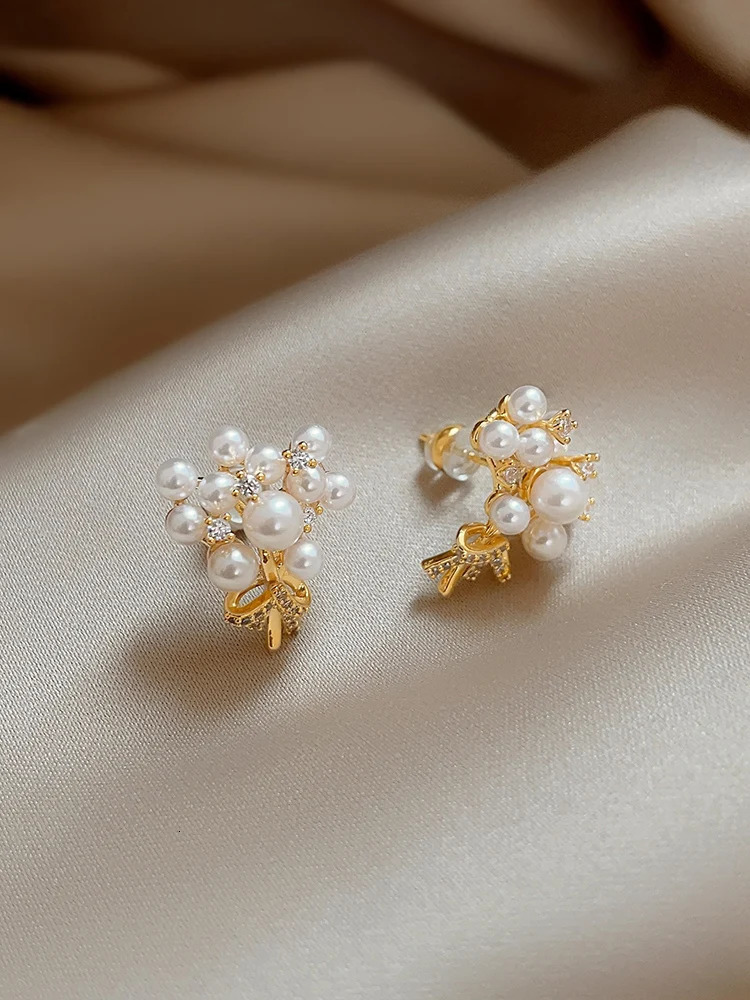 French n fashion jewelry 14K gold plated pearl zircon bouquet earrings elegant womens daily work accessories 250805