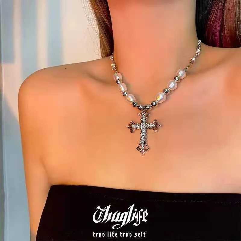 2K Pearl Cross Pendant Necklace Women Punk Retro Women Religious Zircon Chain Necklaces Girls Hip Hop Party Trendy Jewelry Gift Y250805