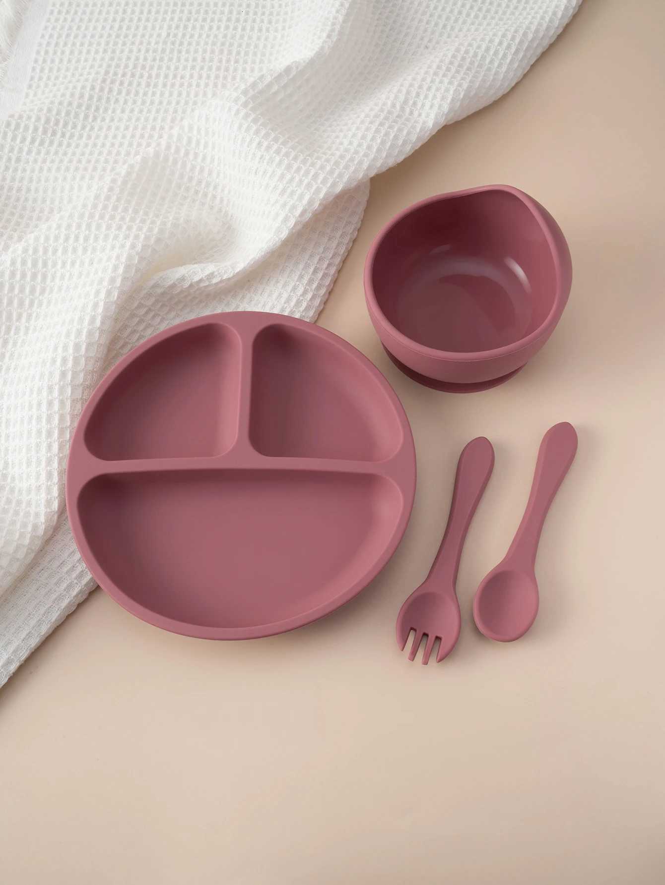 4PCS Baby Silicone Feeding Set Suction Dishes Plate Spoon Fork BPA Free Sucker Bowl Toddler Training Tableware Essentials X250806