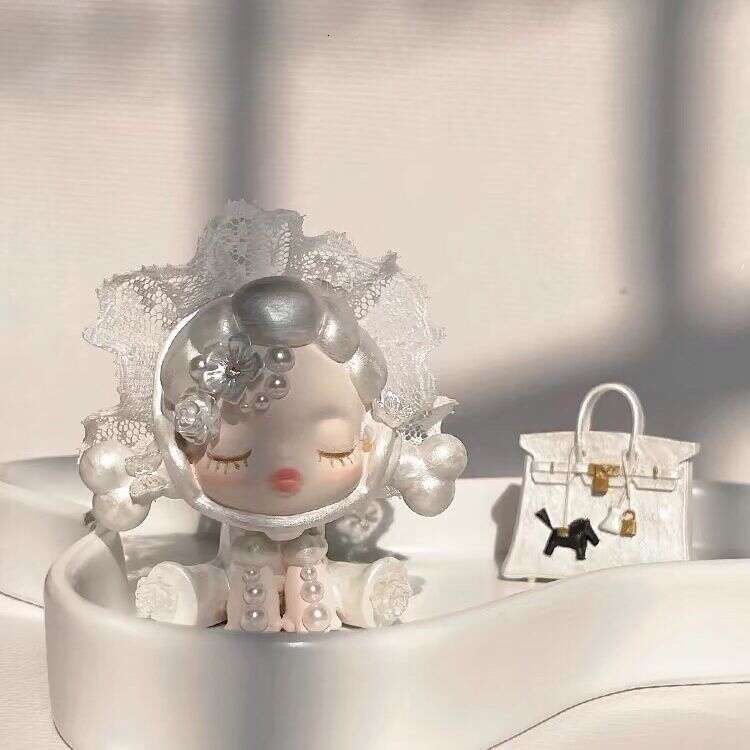 Aromatherapy Hanging piece High-End Bridal Freshener Perfume for Women Interior Car Mercedes Air Vent Decoration Ornament Diffuser Stone