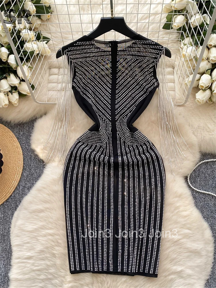 Beading Tassel Fashion Dresses Woman Temperament Sleeveless Zipper Design O Neck Slim Bodycon Sheer Senior Party Dress