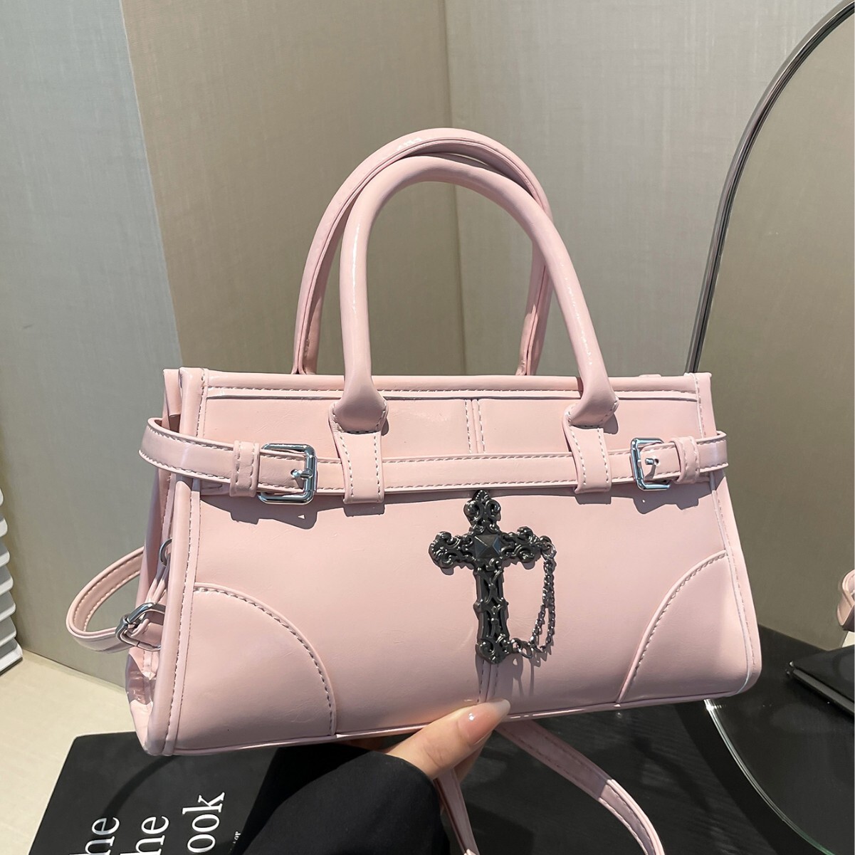 Designer Bag 2025 High-end Handbag Luxury Bag For Women, Niche Simple New Fashion Retro Single Shoulder Crossbody Bag, Commuter Casual Bag