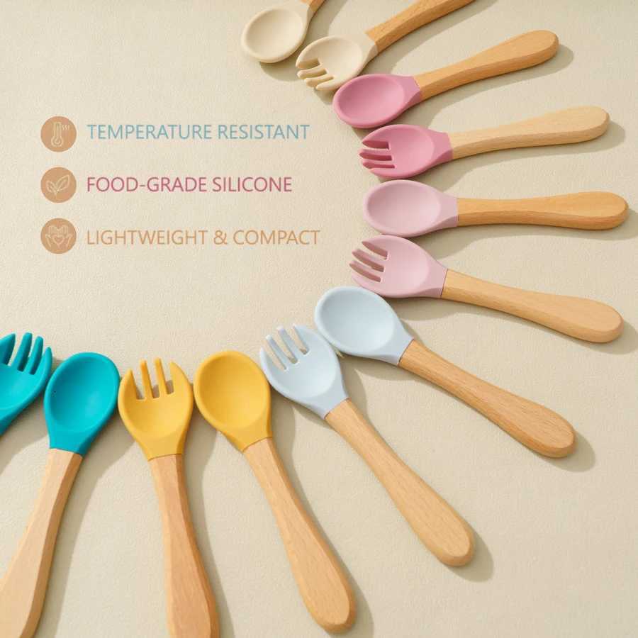 Color Kids Baby Silicone Feeding Bowl Set Food Grade Dishes Plate For Kids Wooden Handle Spoon Fork Training Baby Supplies X250806