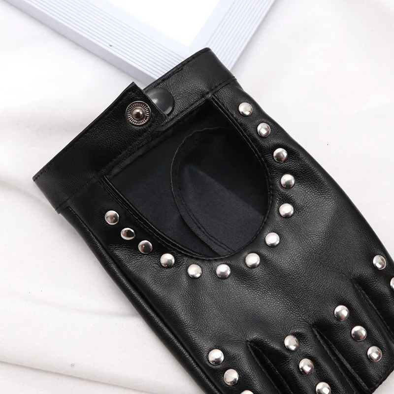 Black Gothic Rivets Fingerless Gloves Semi-Fingers Breathable Driving Men Women Pu Leather Punk Gloves Halloween Dance Gloves 250806