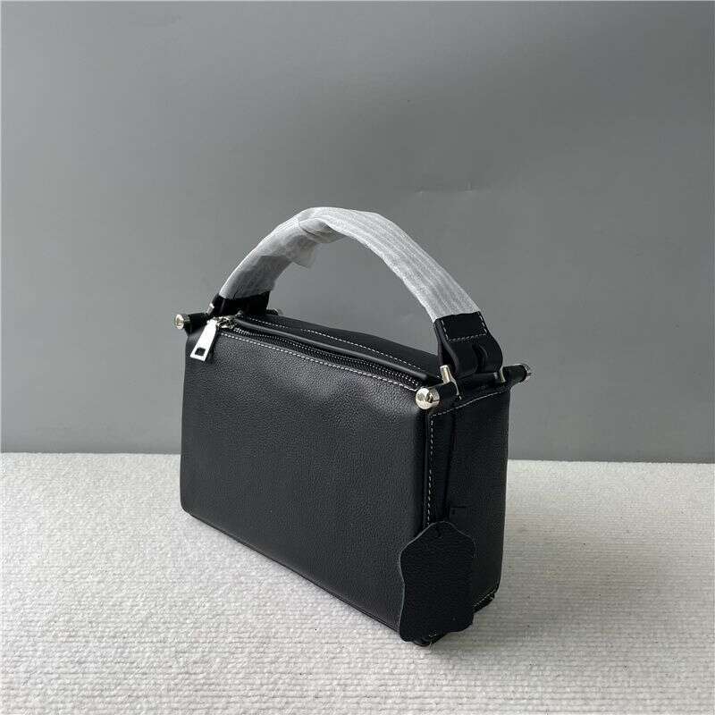 Designer Bag Tote Shoulder Bag Top Layer Cowhide Boston New Model Handheld Crossbody Women S Fashion Versatile Niche Commuting