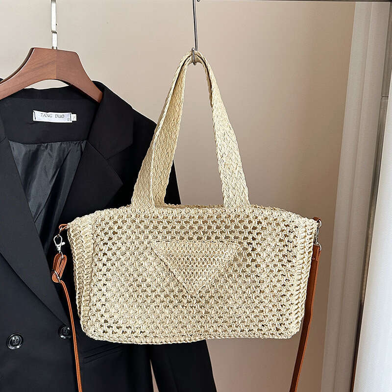 DHcollections Beach Vacation Woven Large Capacity Handheld Straw Casual Simple Hollow Shoulder Versatile Crossbody Bag