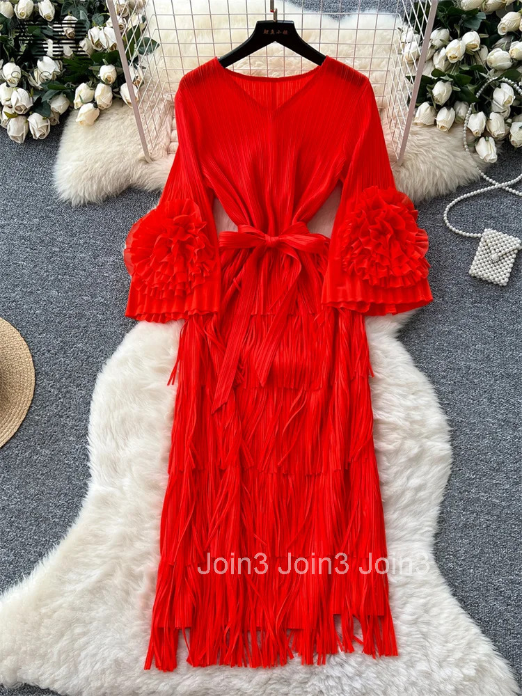 Luxury 3D Floral Pleated Dress Female Lace Up Design V Neck Flare Sleeves Women High Quality Tassel Party Dresses