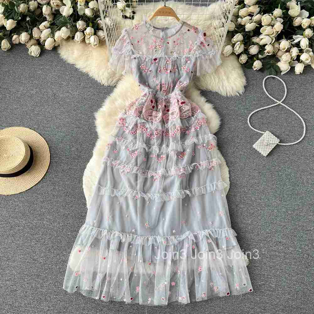 Runway Summer Flower Embroidery Cake Dress Women Tulle Mesh Short Sleeve Cascading Ruffles Maxi Long Party Vestidos Gorgeous