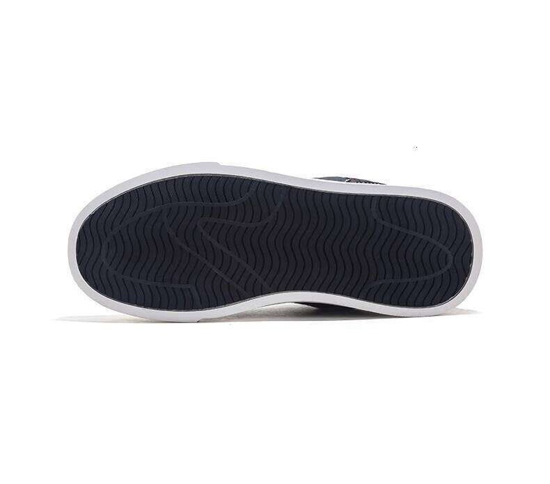 Jifffly Crayon Shin-chan Collaboration Sneakers for Men 2025 Summer New Ins Niche Casual Versatile Skateboard Shoes