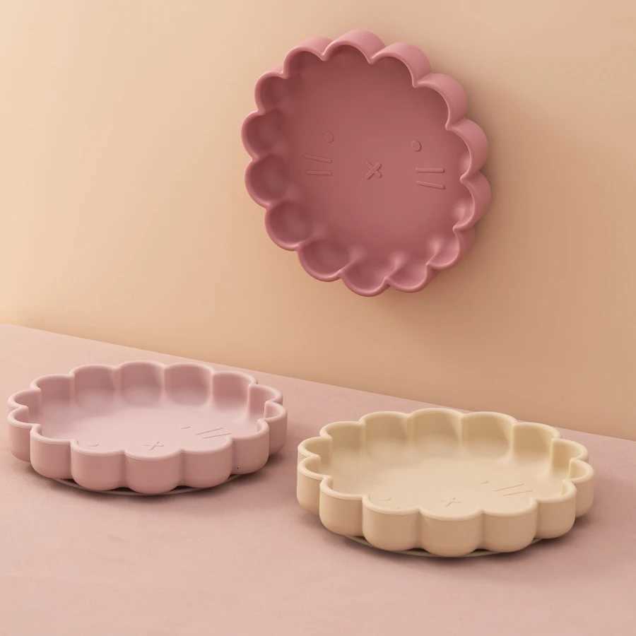 Color KidsBPA Free Silicone Cartoon Dishes Plate For Baby Silicone Baby Feeding Bowl Tableware Waterproof Suction Bowl Baby Stuff X250806