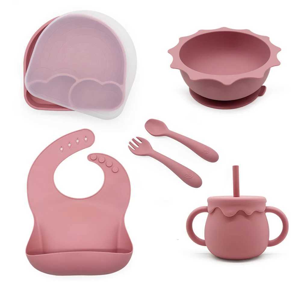 4/5/6 PCS Baby Bibs Cartoon Sucker Bowl Plate Cup Spoon Fork Utensils Sets BPA Free Childrens Tableware Dishes Baby Stuff X250806