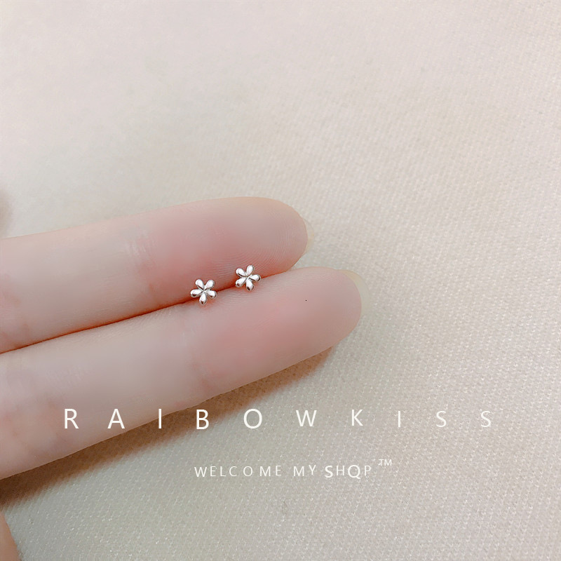 Free Shipping Designer Luxury Jewelry Fashionable Small Flower Women's Earrings New Ear Accessories Small And Exquisite