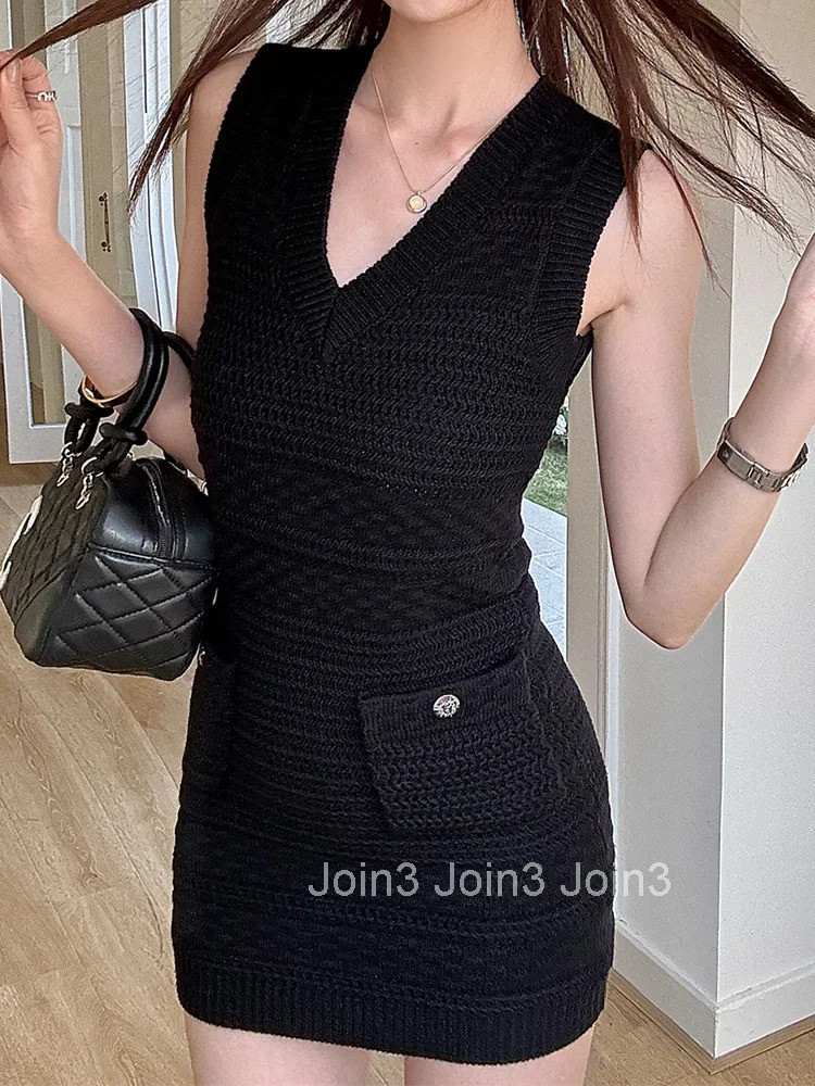 Female Elegant Temperament Sleeveless Knit Mini Dress Classic Style White V-Neck Knit Dress Summer Womens Knit Dress
