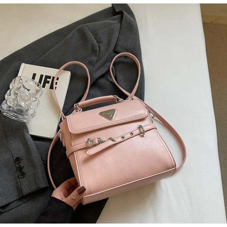 Premium Texture Handbag 2025 Premium Texture Handbag Fashionable Shoulder Messenger Bag in Kelly Design Niche Retro Aesthetic 250806