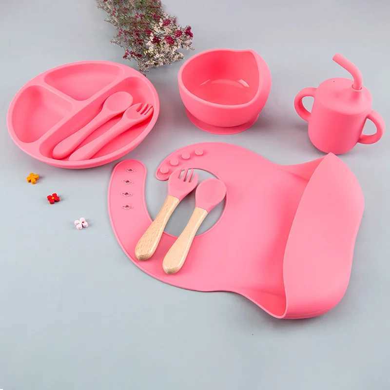 8PCS/Set BPA Free Silicone Baby Feeding Set Sucker Bowl Dishes Plate Straw Cup Spoon Forks Baby Bib For Childrens Tableware X2508061