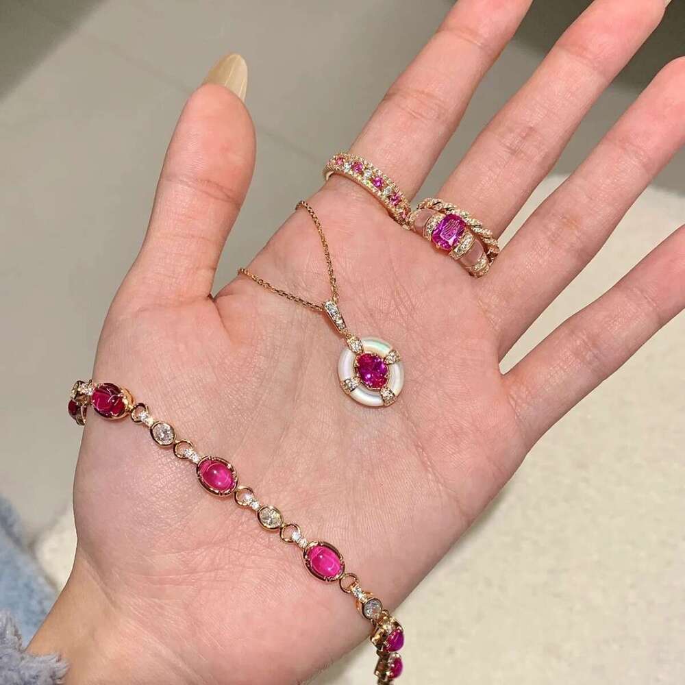 Natural Aquamarine White Mother-of-Pearl Necklace for Women, Gold-Plated Vintage Paraiba Collarbone Chain, High-End Niche