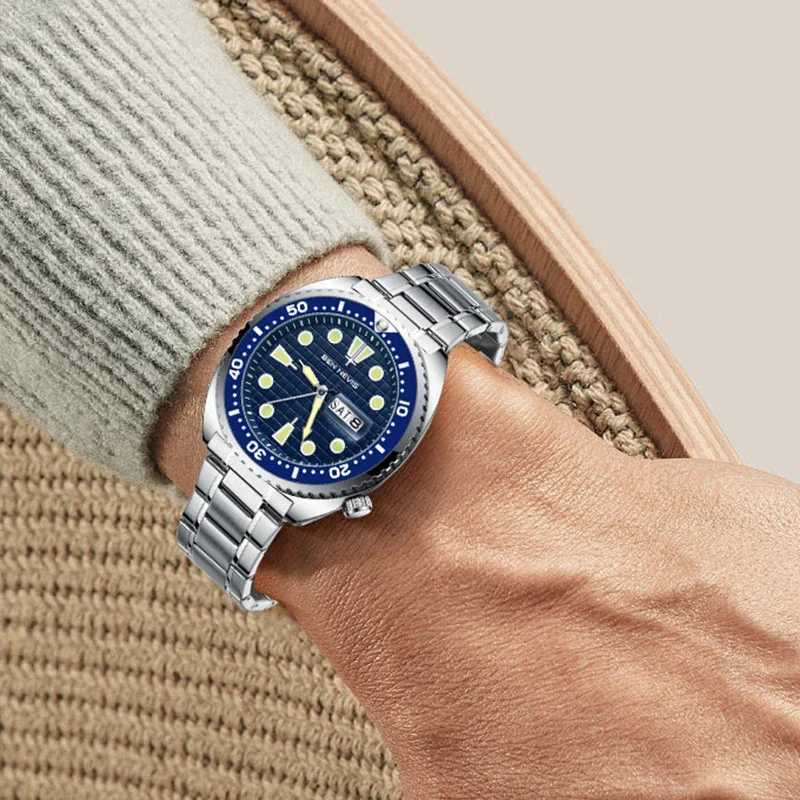 44mm Sports Luxury 6105 Turtle Style Wrist Install Quartz Men Stainless Steel Str Diving Men Wrist W250806