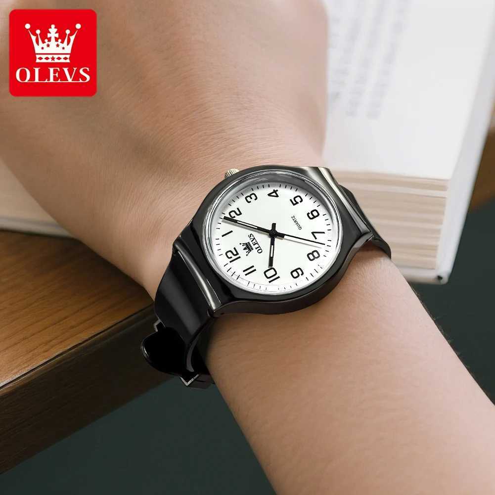 5648 New Quartz for Men Sile Str Digital Dial Waterproof Students Wrist Simple Fashion Boys Hand Clock W250806