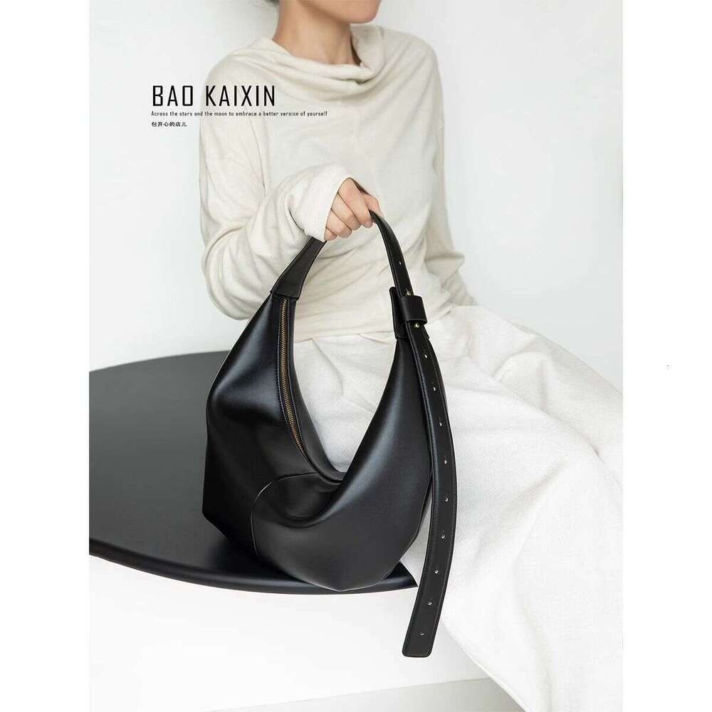 Designer Bag Tote bag Shoulder bag Niche Design Dumpling Underarm Commuter Handheld Crossbody Large Capacity Black