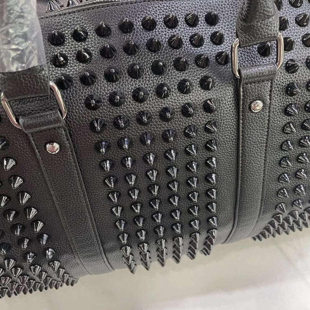 Designer Bag Tote Shoulder Bag Genuine Leather Texture Handbag Personality Rivet Crossbody Large Capacity Travel Short Trip Luggage Unisex