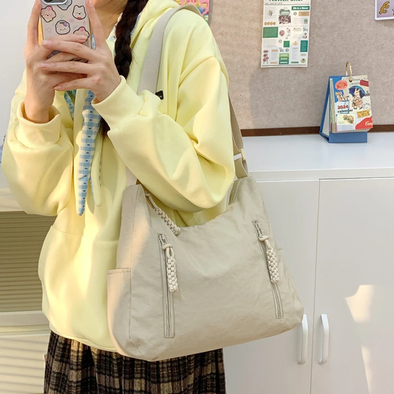 Nylon Messenger Bag Women Crescent Crossbody Bags Multi-Pocket Lightweight Shoulder Bag Travel Tote Handbag Female Shopping Bag 250731