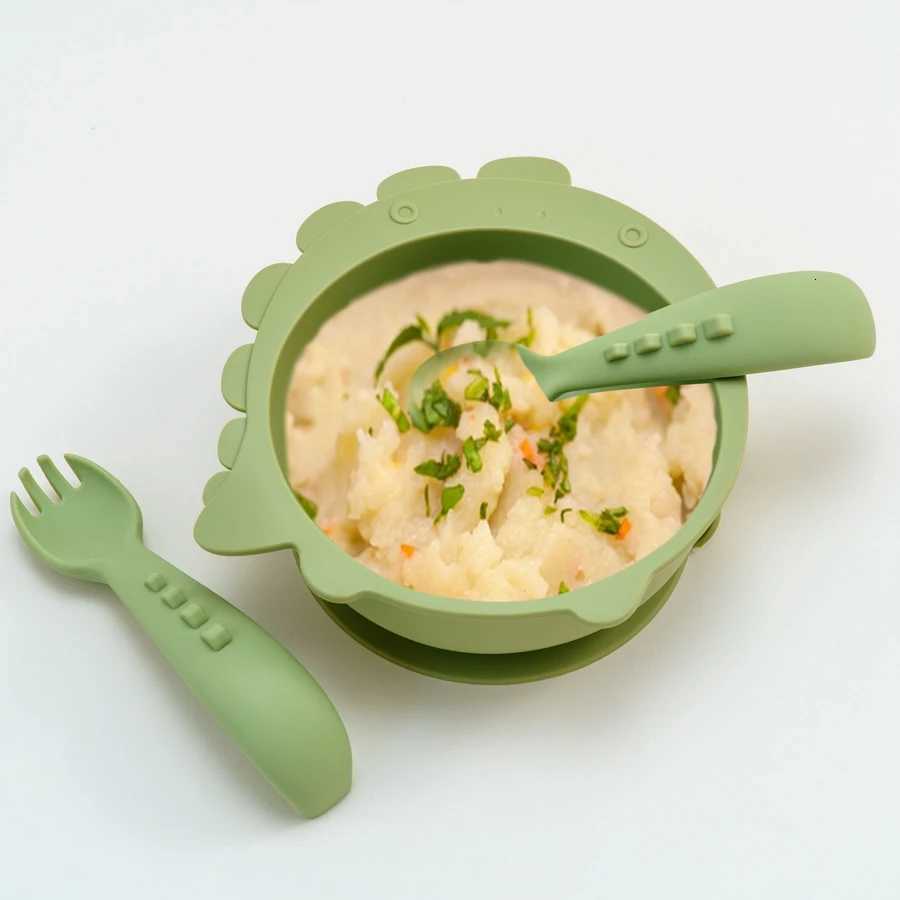 4Pcs/Set Baby Silicone Dishes Plate Spoon Set Baby Feeding Sucker Bowl Baby BPA Free Fork Spoon Portable Tableware For Children X250806