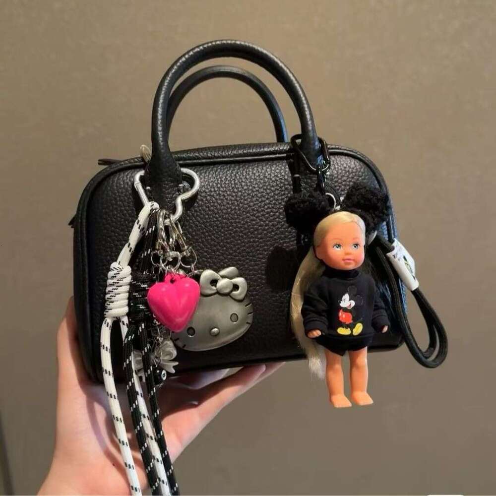 DHessentials Cute Barbie Doll Keychain - Vintage Childhood Memory Keyring, Sweet Alloy Bag Charm for Girls Best Friend Gift (28g) Ins Style