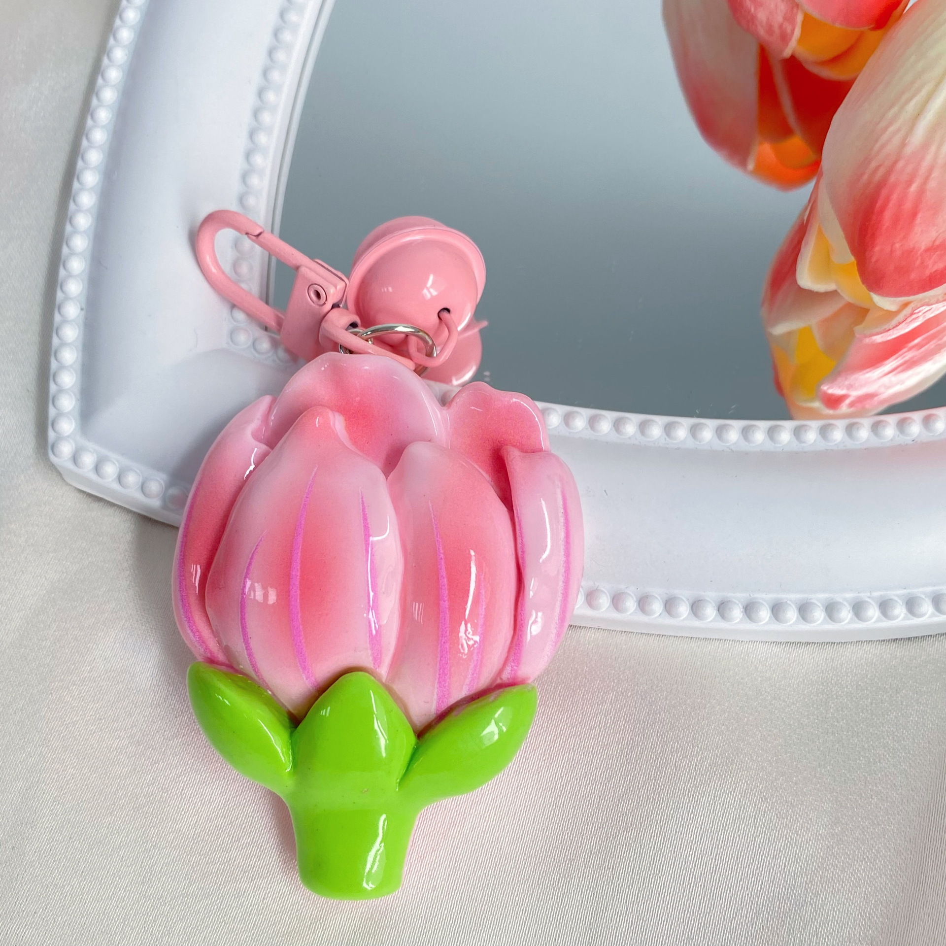 Peach blossoms bloom with bells keychains cute floral pendants girlish hearts backpacks accessories gifts for girlfriends and accessories a wide range