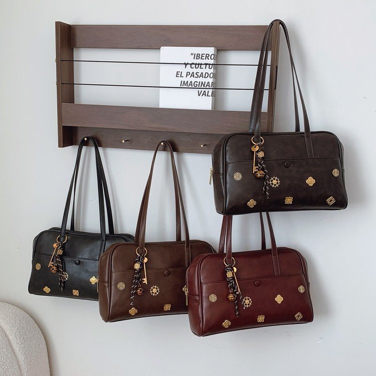 Autumn Winter Niche Underarm Bag for Women 2025 Simple Briefcase Fashion Large Capacity Shoulder Bag 250806