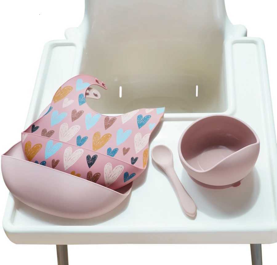 4pcs/Set Baby Childrens Tableware Waterproof Bib Cartoon Printed Drool Apron Feeding Sucker Bowl Dishes Plate Baby Supplies X250806