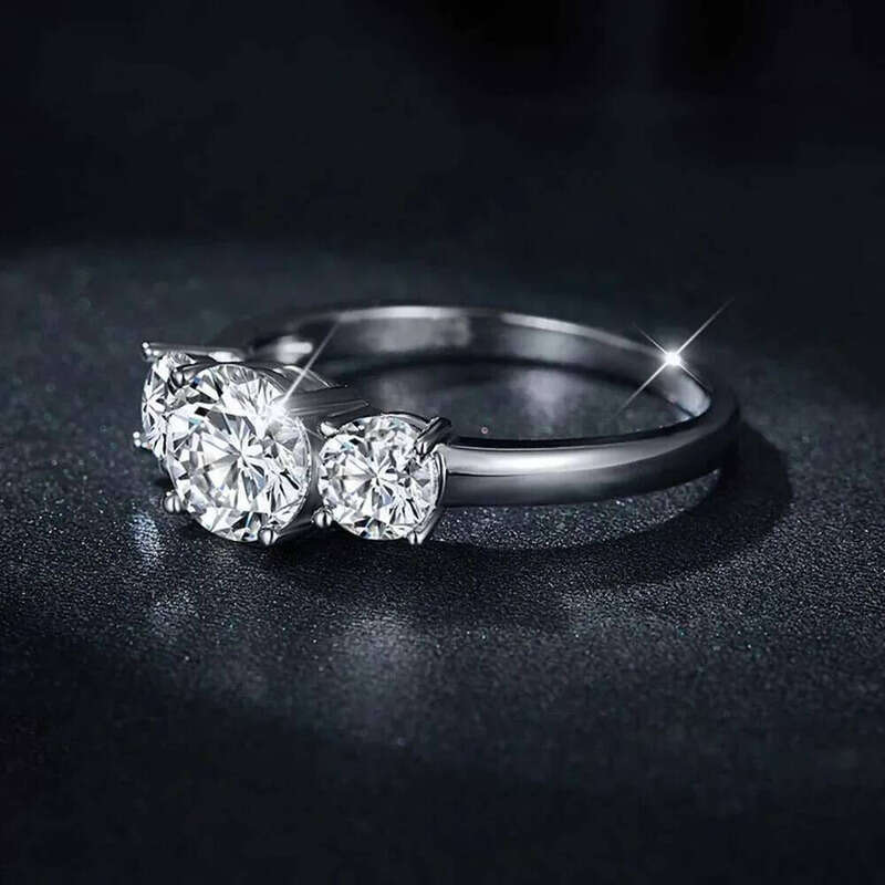 2 Carat Moissanite Engagement Ring For Women 3 Stones Lab Dia Sterling Sier White Gold Plated Wedding Jewelry Gift