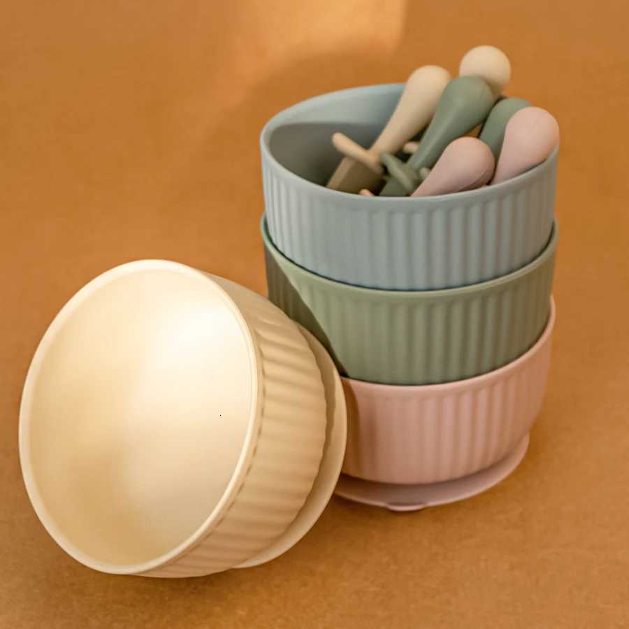 2024 New Baby Silicone Tableware Vertical Stripe Bowl Silicone Fork Spoon 3pcs With Strong Suction Newborn Training Bowl X250806