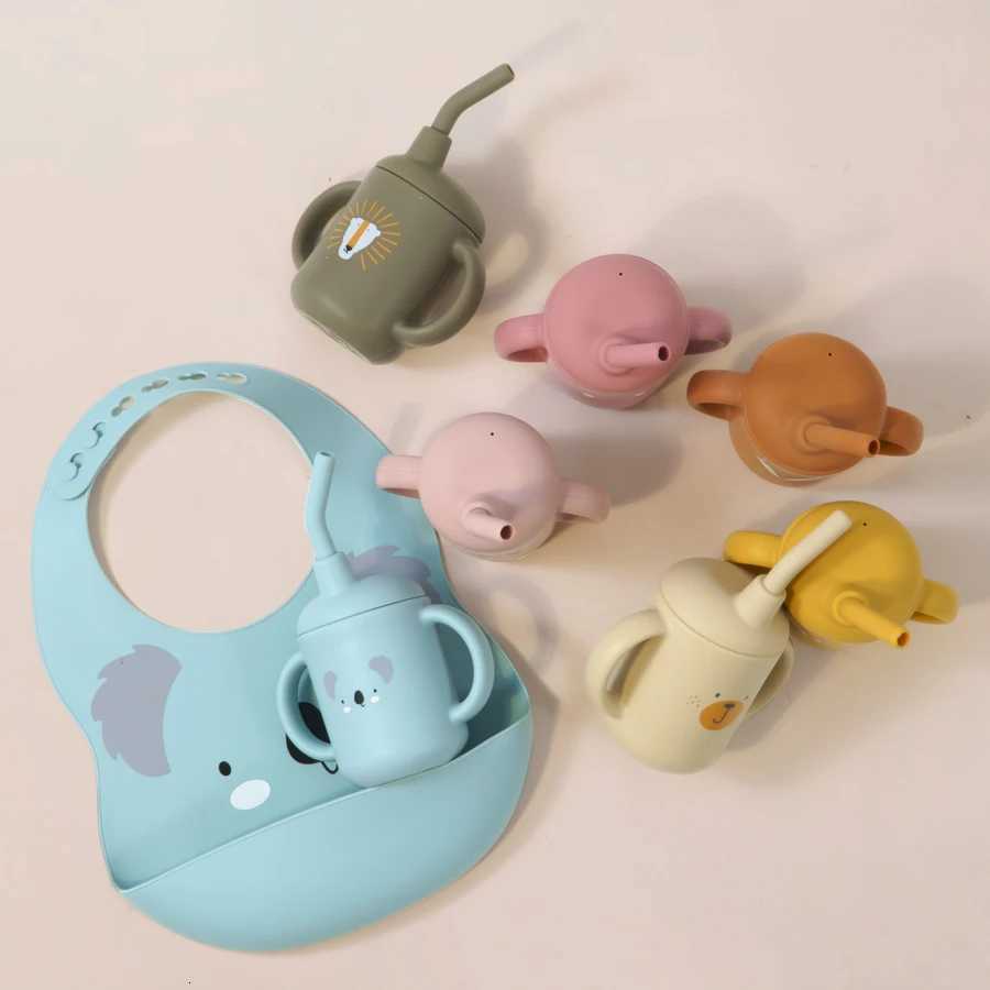 Portable Baby Feeding Bottle Cup Silicone Sippy Cups Children Leakproof Drinking Cups Cartoon Pattern Infant Straw Drinkware X250806