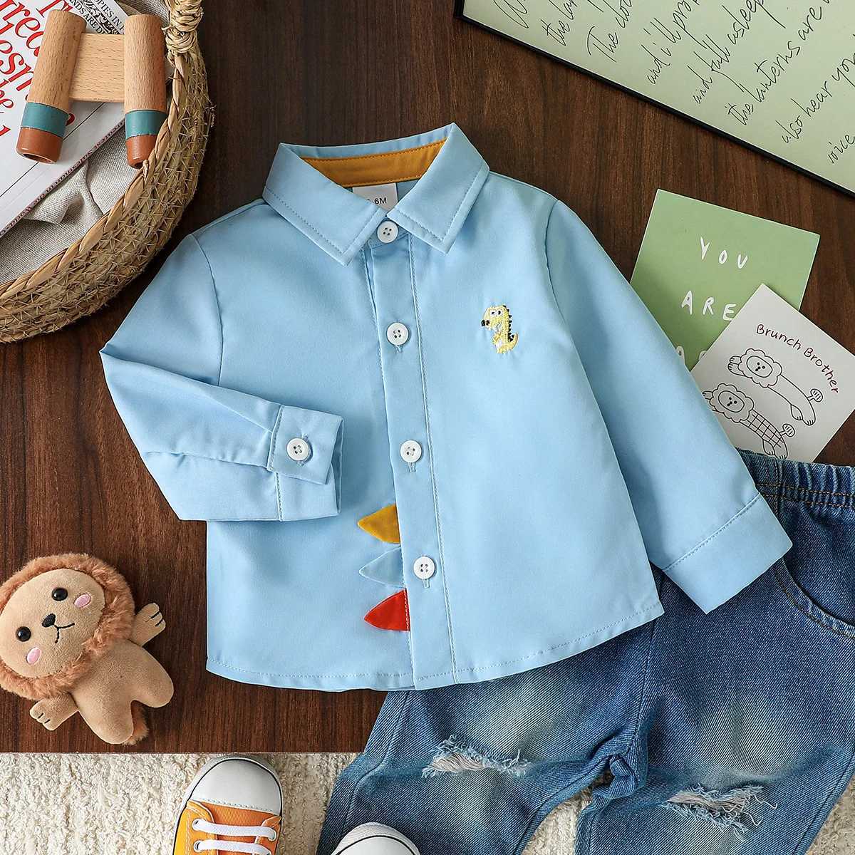 2025 New Spring Autumn Baby Boys Long Sleeve Blouses Shirts Korean Version Cartoon Dinosaurs Print Cute Lapel Tops X250806